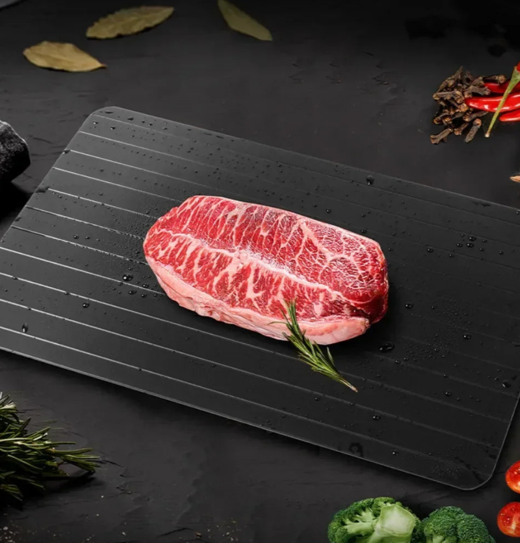 Defrosting tray

Plateau de décongélation  Décongeler rapidement le poulet, le steak et d'autres viandes,